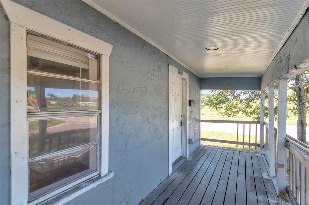 For Sale: $149,900 (2 beds, 1 baths, 590 Square Feet)
