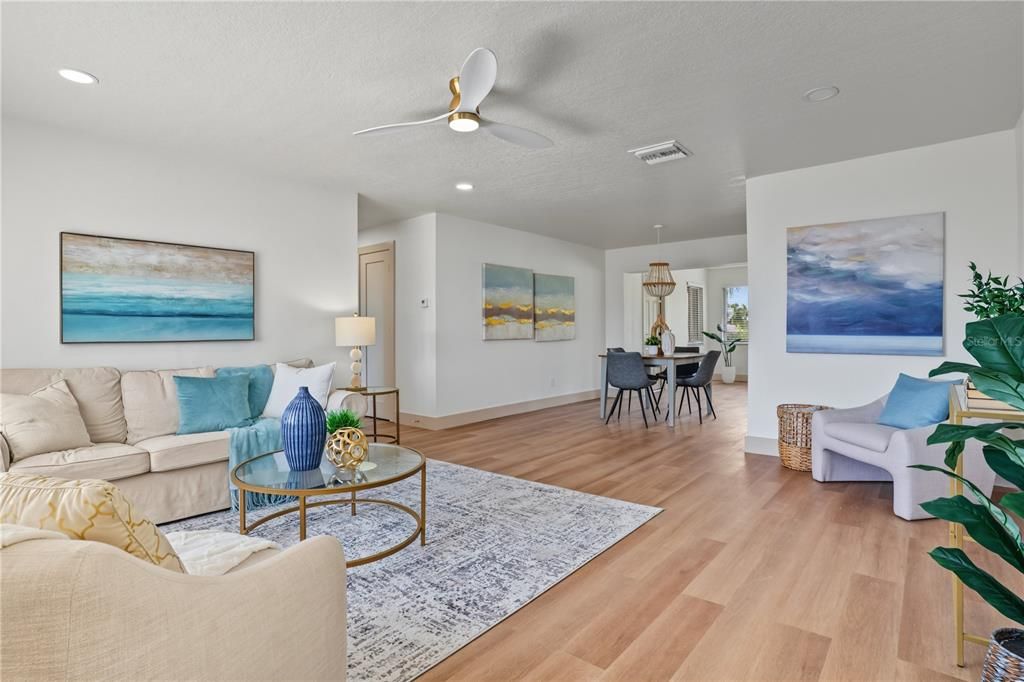 For Sale: $379,000 (2 beds, 2 baths, 1405 Square Feet)