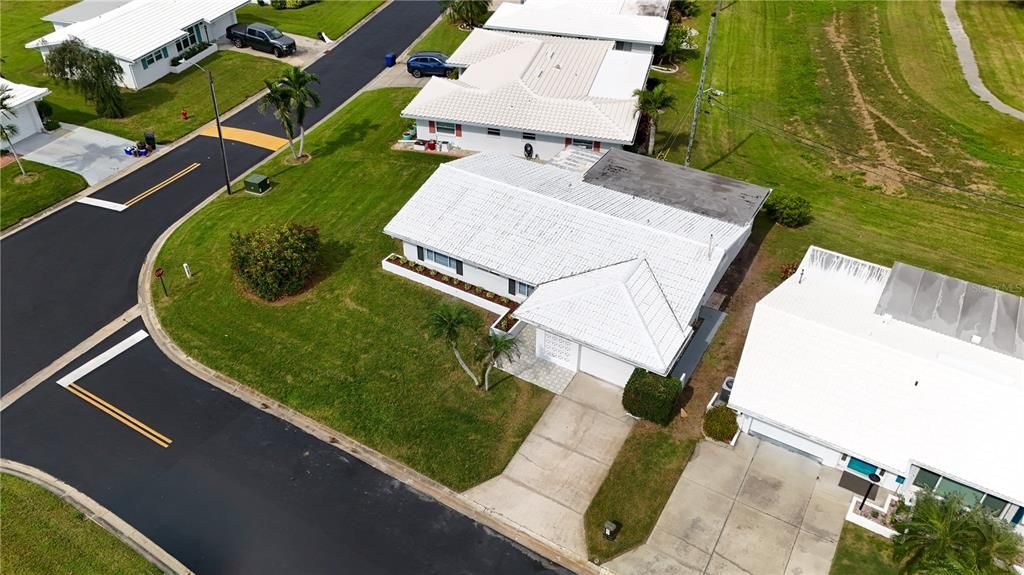 For Sale: $379,000 (2 beds, 2 baths, 1405 Square Feet)