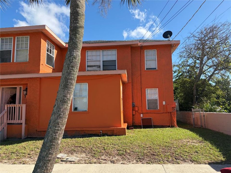 For Sale: $500,000 (7 beds, 0 baths, 2532 Square Feet)