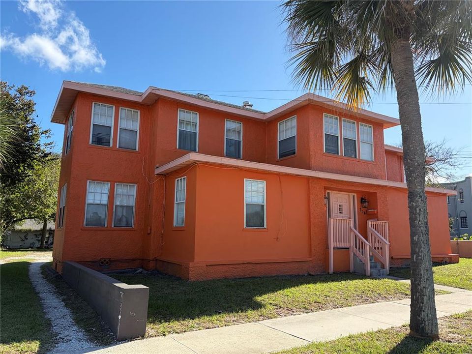 For Sale: $500,000 (7 beds, 0 baths, 2532 Square Feet)
