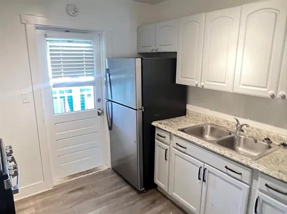 For Sale: $500,000 (7 beds, 0 baths, 2532 Square Feet)