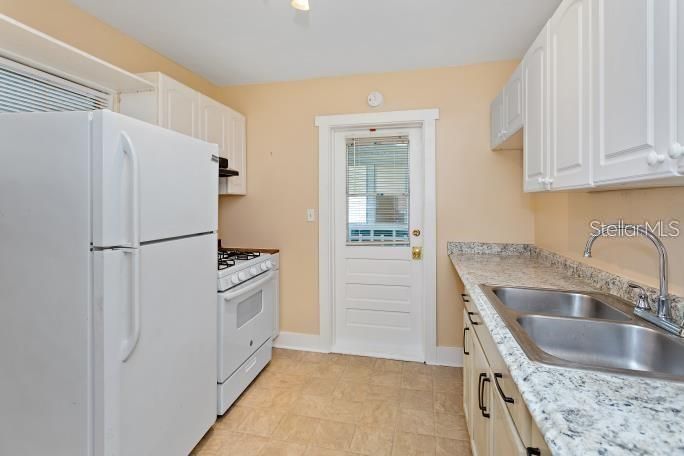 For Sale: $500,000 (7 beds, 0 baths, 2532 Square Feet)