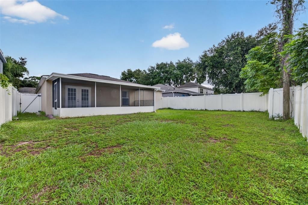 На продажу: $349,900 (3 спален, 2 ванн, 1636 Квадратных фут)