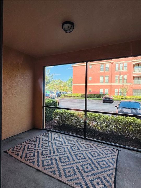 For Rent: $1,700 (1 beds, 1 baths, 770 Square Feet)