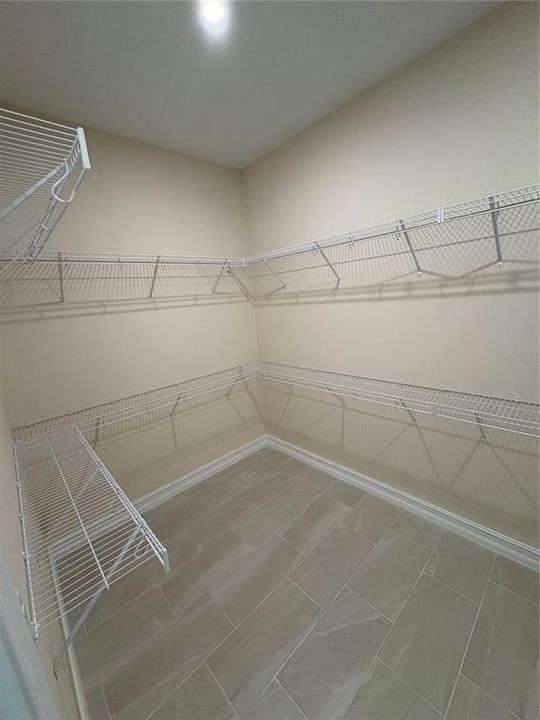 En Venta: $599,000 (3 camas, 2 baños, 2000 Pies cuadrados)