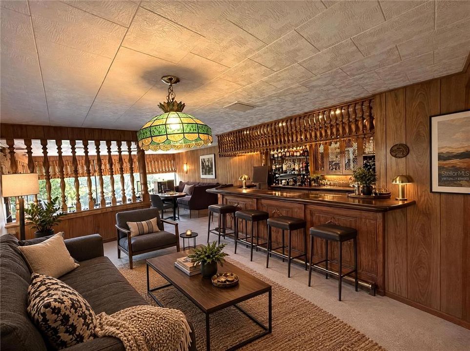 En Venta: $779,000 (3 camas, 2 baños, 2480 Pies cuadrados)