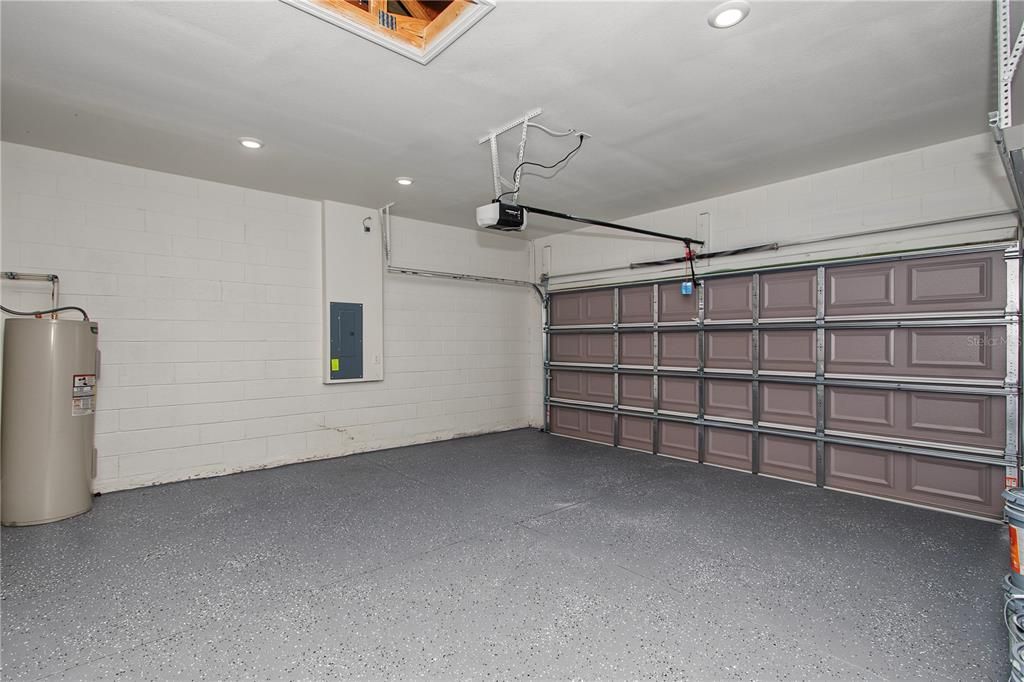 For Sale: $288,900 (4 beds, 2 baths, 1859 Square Feet)