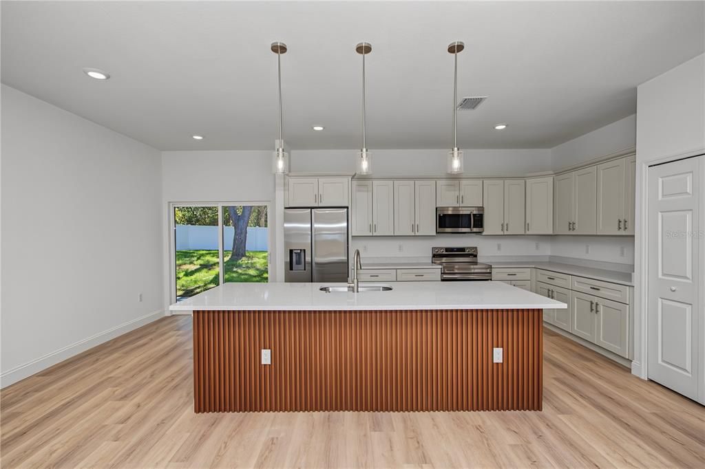 For Sale: $288,900 (4 beds, 2 baths, 1859 Square Feet)