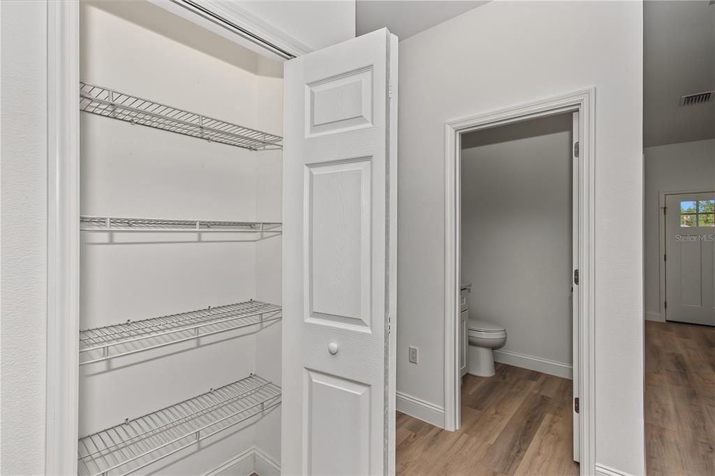 For Sale: $288,900 (4 beds, 2 baths, 1859 Square Feet)