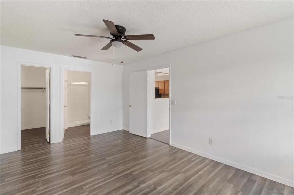 For Sale: $295,000 (3 beds, 2 baths, 1628 Square Feet)
