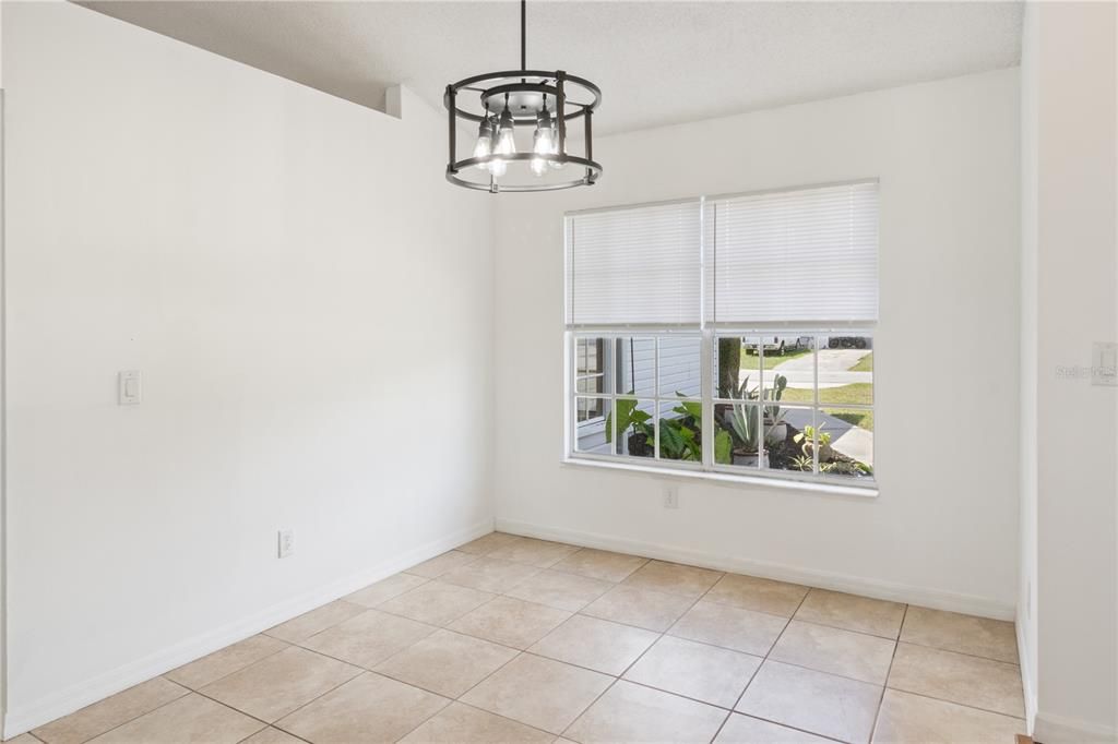 For Sale: $295,000 (3 beds, 2 baths, 1628 Square Feet)