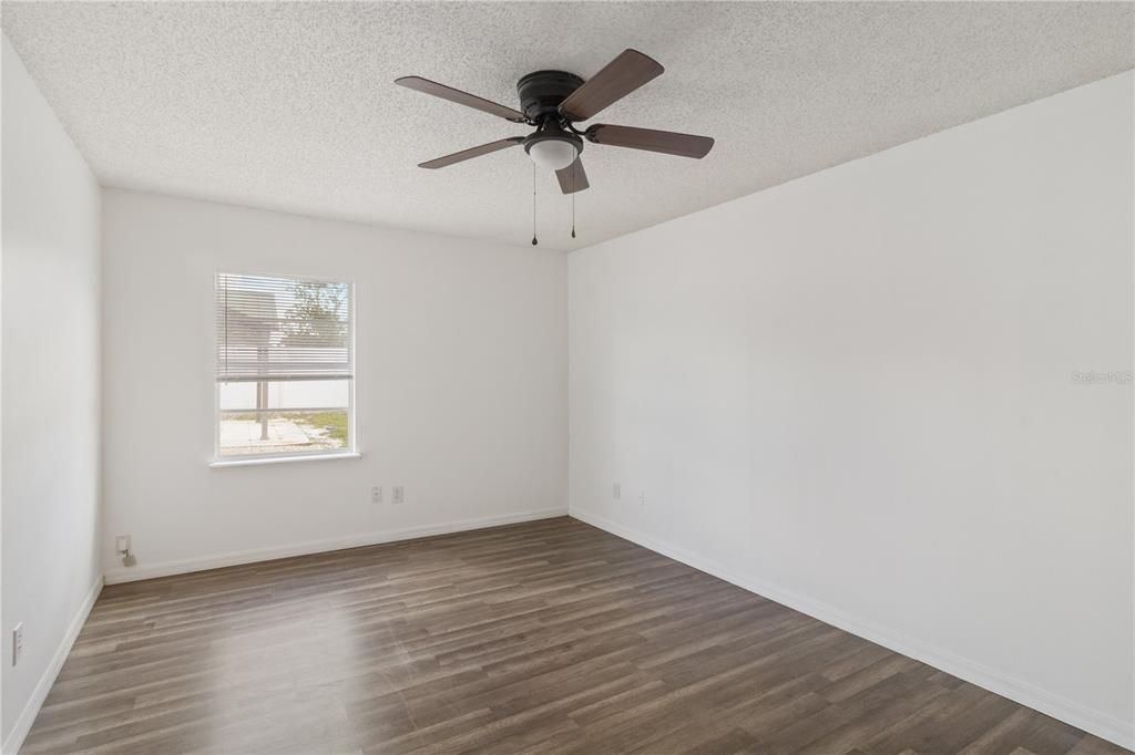 For Sale: $295,000 (3 beds, 2 baths, 1628 Square Feet)