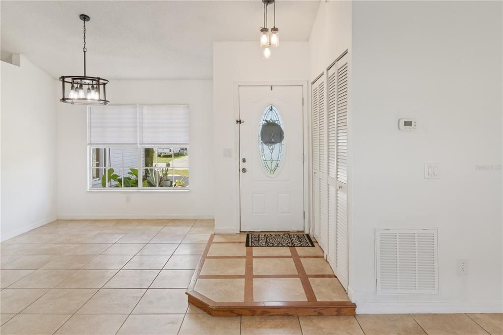 For Sale: $295,000 (3 beds, 2 baths, 1628 Square Feet)
