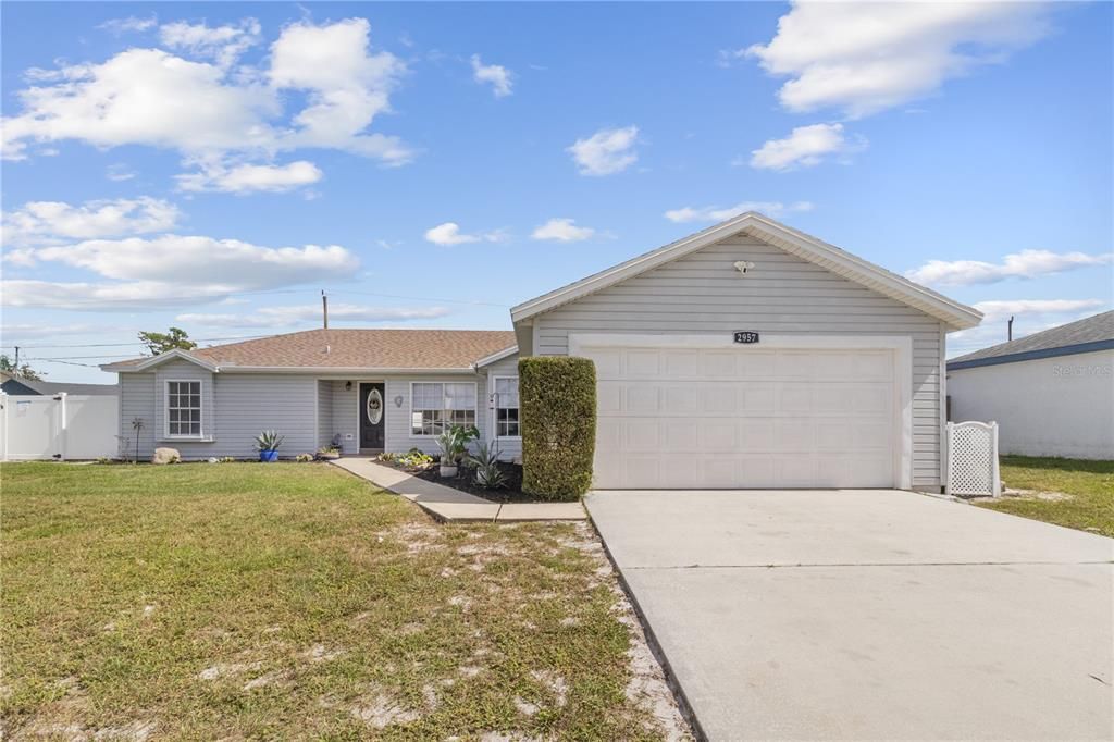 For Sale: $295,000 (3 beds, 2 baths, 1628 Square Feet)