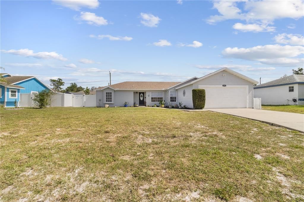 For Sale: $295,000 (3 beds, 2 baths, 1628 Square Feet)