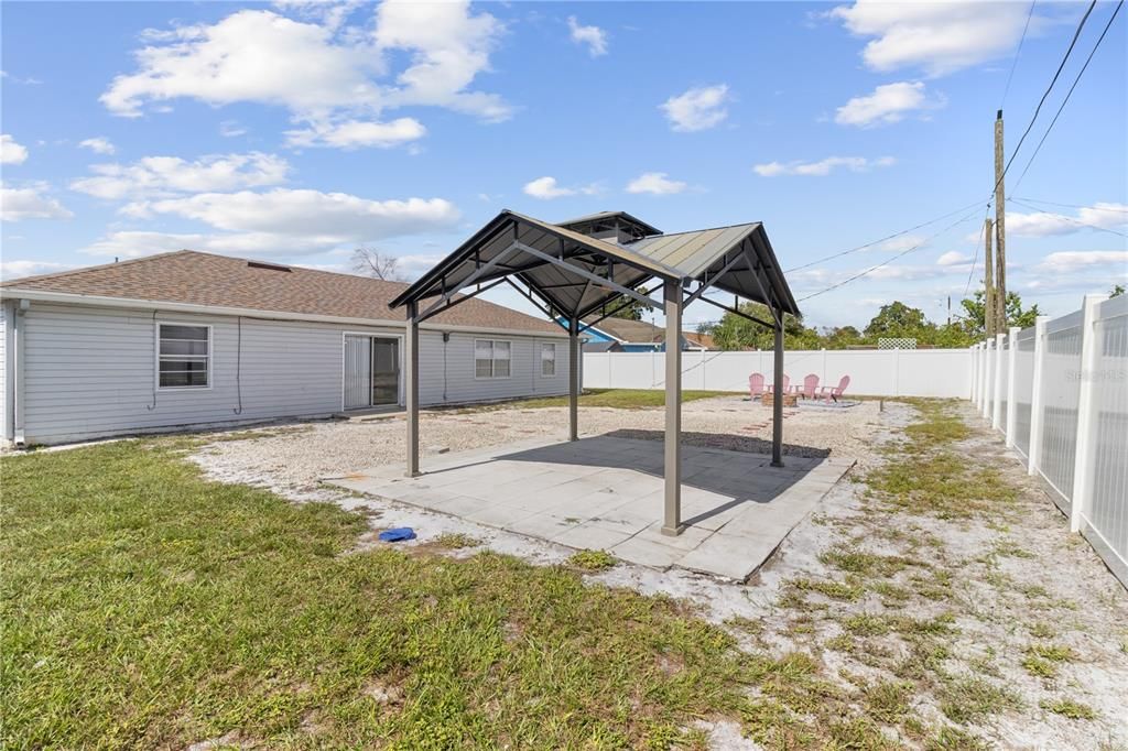 For Sale: $295,000 (3 beds, 2 baths, 1628 Square Feet)