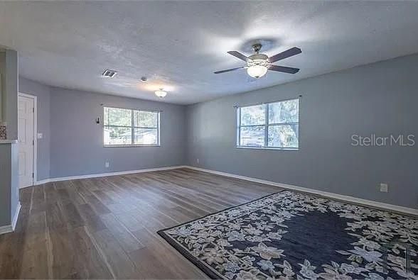 For Rent: $1,795 (3 beds, 2 baths, 1052 Square Feet)