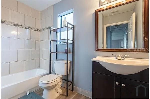 For Rent: $1,795 (3 beds, 2 baths, 1052 Square Feet)