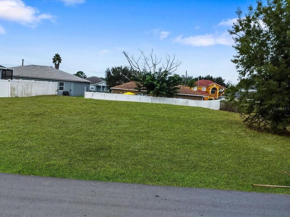 En Venta: $43,000 (0.18 acres)