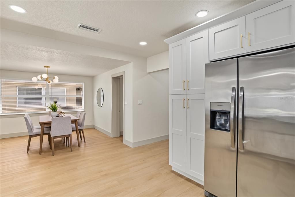 En Venta: $529,000 (3 camas, 2 baños, 1924 Pies cuadrados)