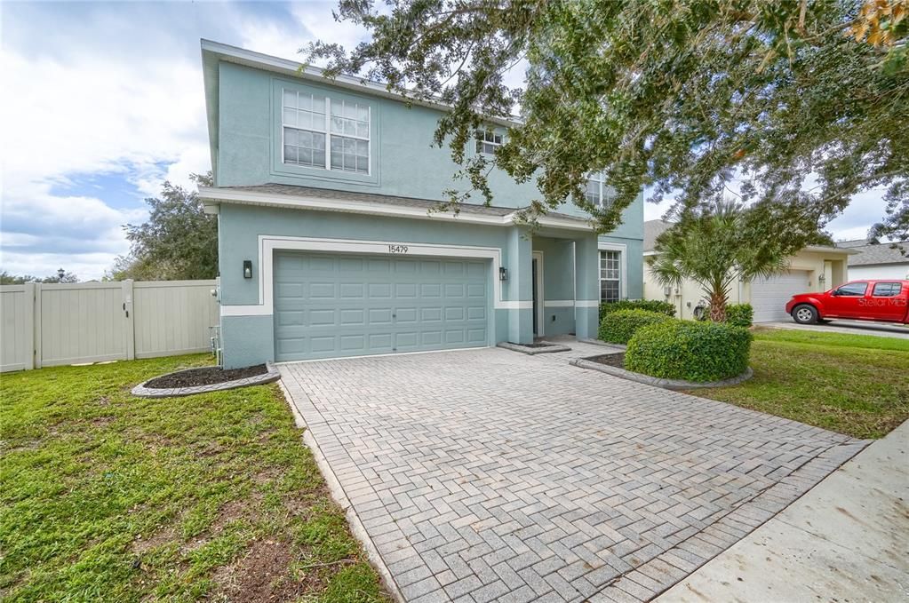 For Sale: $390,000 (4 beds, 2 baths, 2870 Square Feet)
