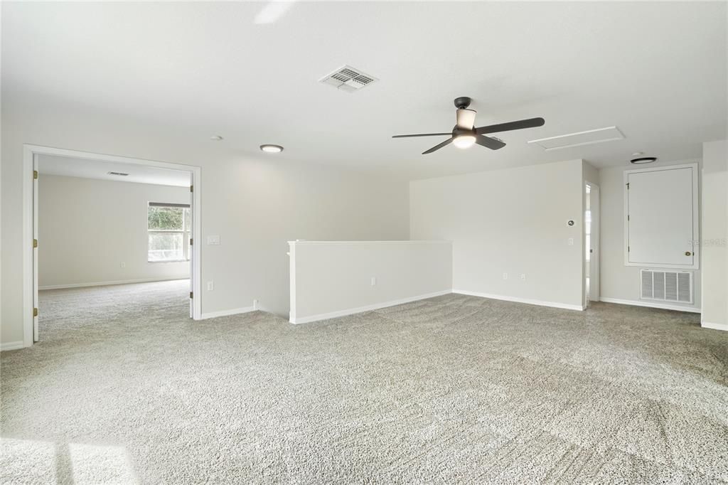 For Sale: $390,000 (4 beds, 2 baths, 2870 Square Feet)