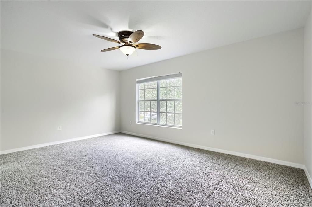 For Sale: $390,000 (4 beds, 2 baths, 2870 Square Feet)