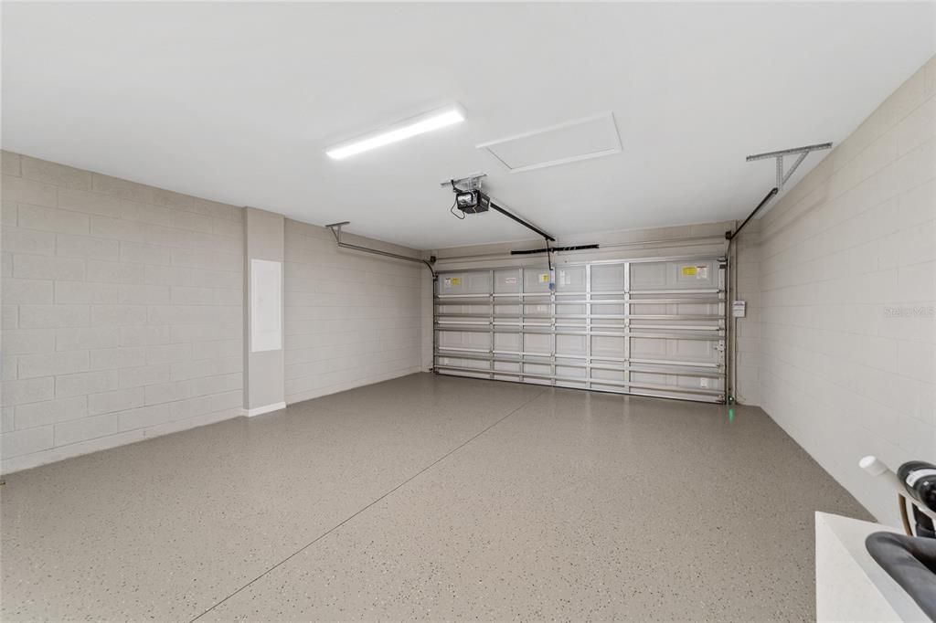 For Sale: $285,000 (3 beds, 2 baths, 1445 Square Feet)