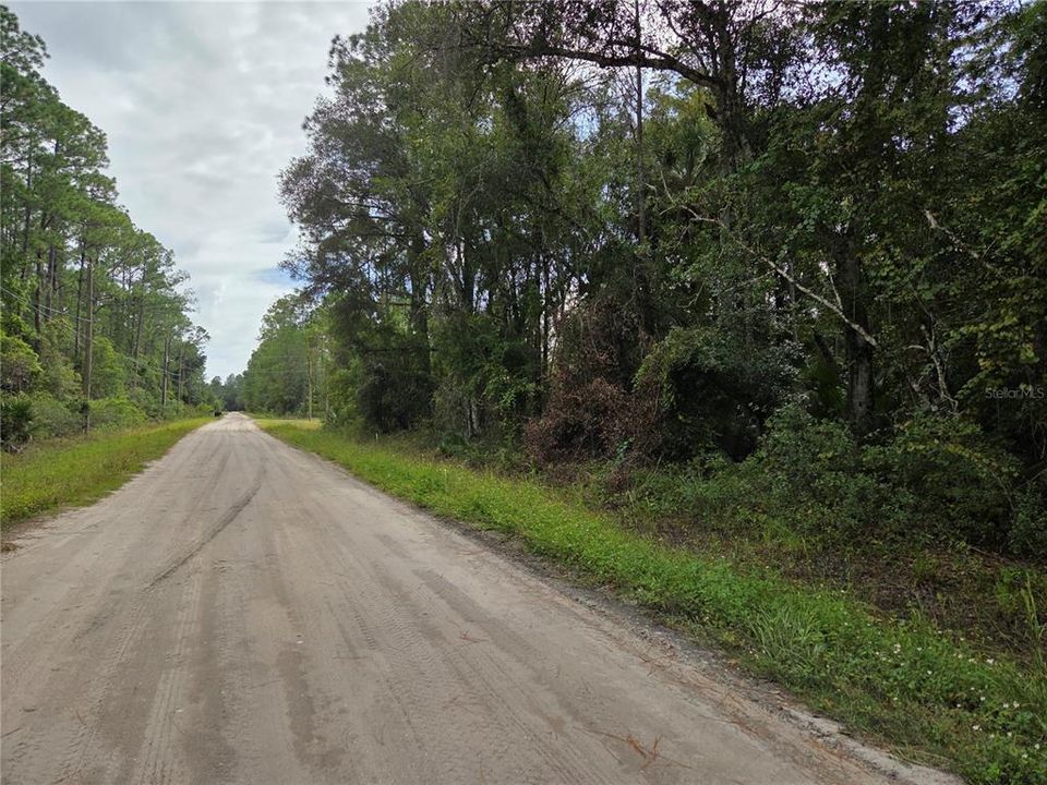 待售: $35,000 (1.14 acres)