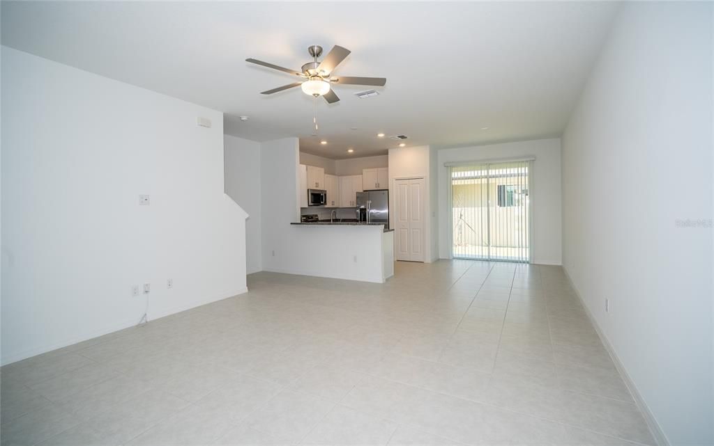 В аренду: $1,995 (3 спален, 2 ванн, 1666 Квадратных фут)