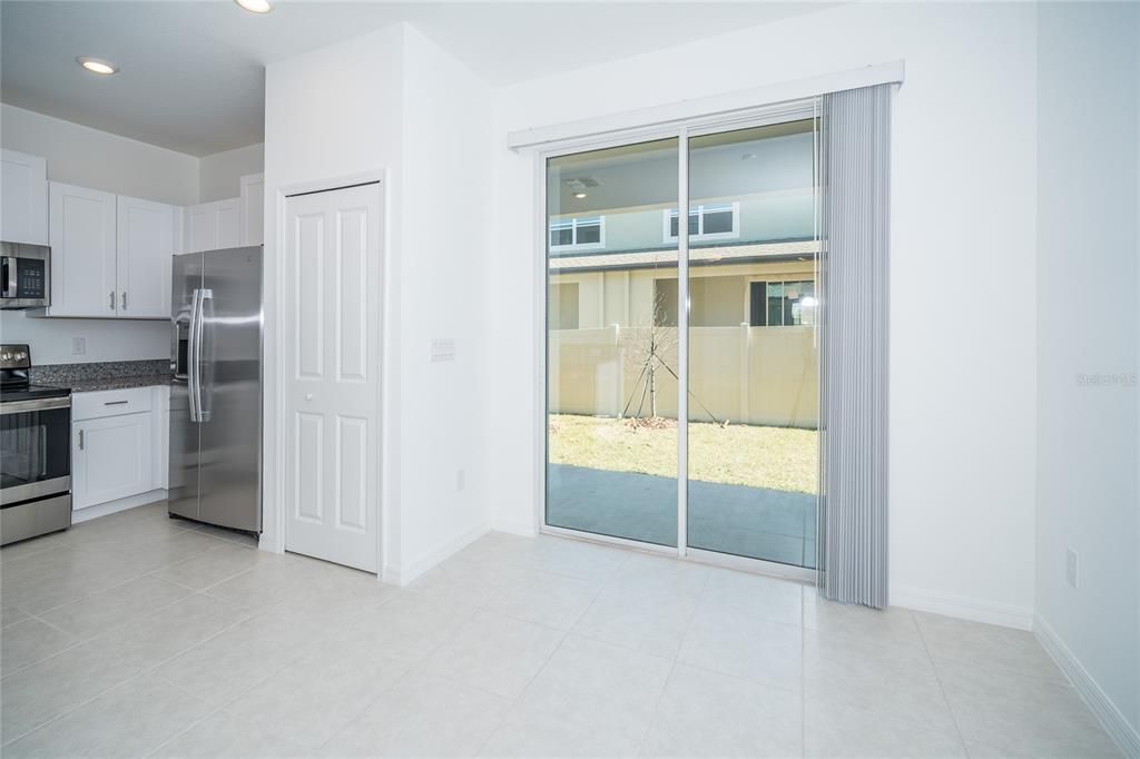 В аренду: $1,995 (3 спален, 2 ванн, 1666 Квадратных фут)