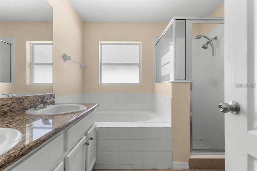For Rent: $2,600 (4 beds, 2 baths, 1746 Square Feet)