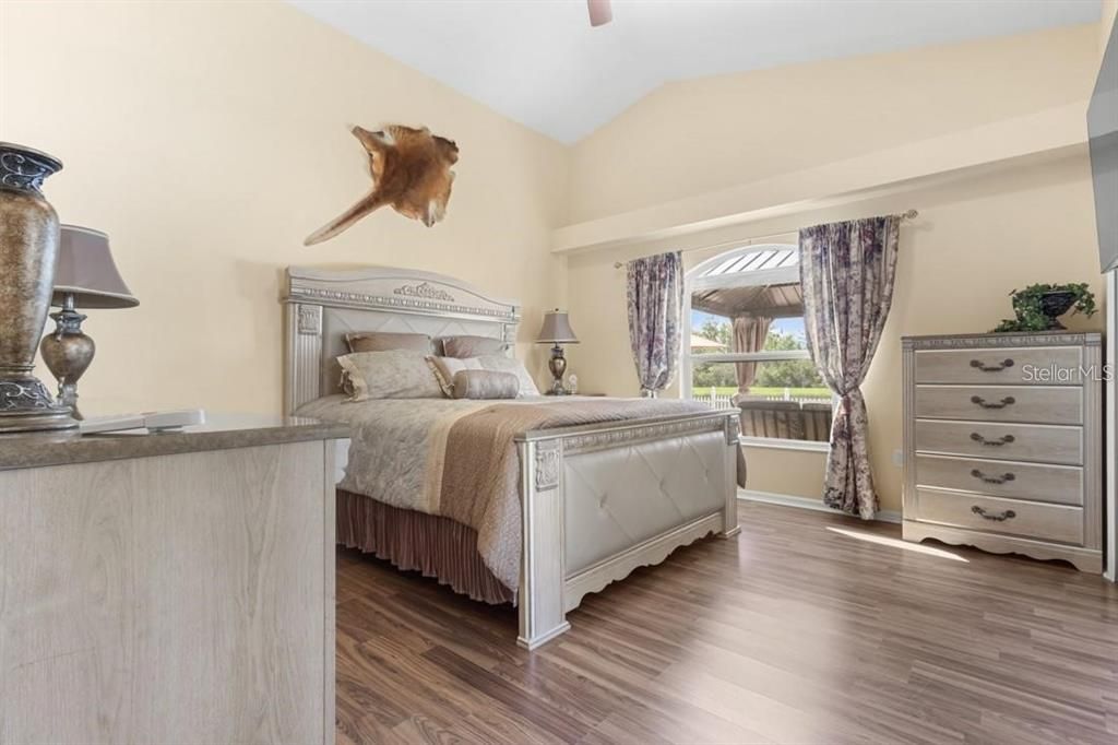 For Rent: $2,600 (4 beds, 2 baths, 1746 Square Feet)