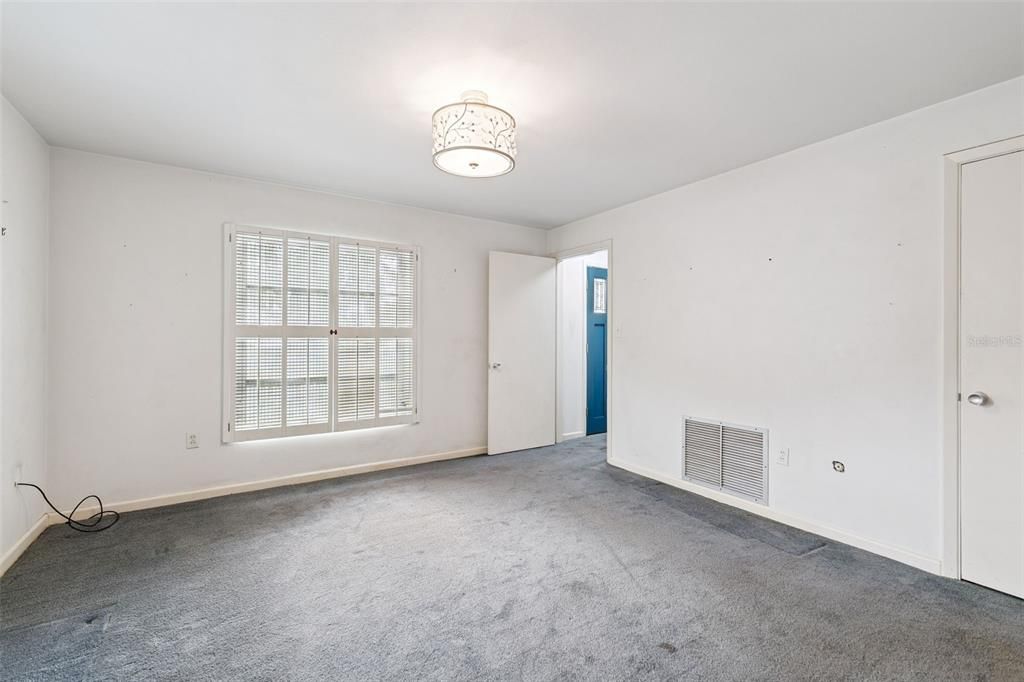 En Venta: $258,000 (4 camas, 3 baños, 1707 Pies cuadrados)