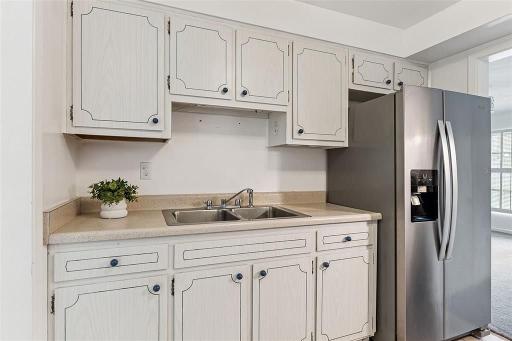 En Venta: $258,000 (4 camas, 3 baños, 1707 Pies cuadrados)