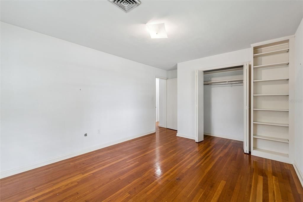En Venta: $258,000 (4 camas, 3 baños, 1707 Pies cuadrados)