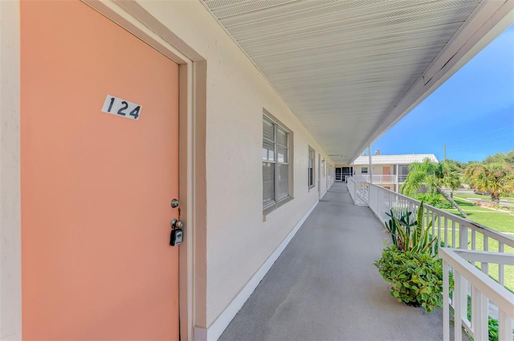 En Venta: $149,900 (2 camas, 2 baños, 811 Pies cuadrados)