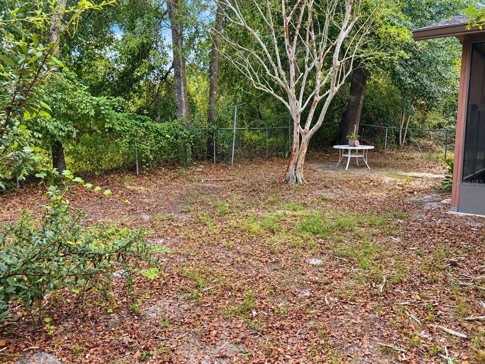 For Sale: $349,999 (3 beds, 2 baths, 1613 Square Feet)