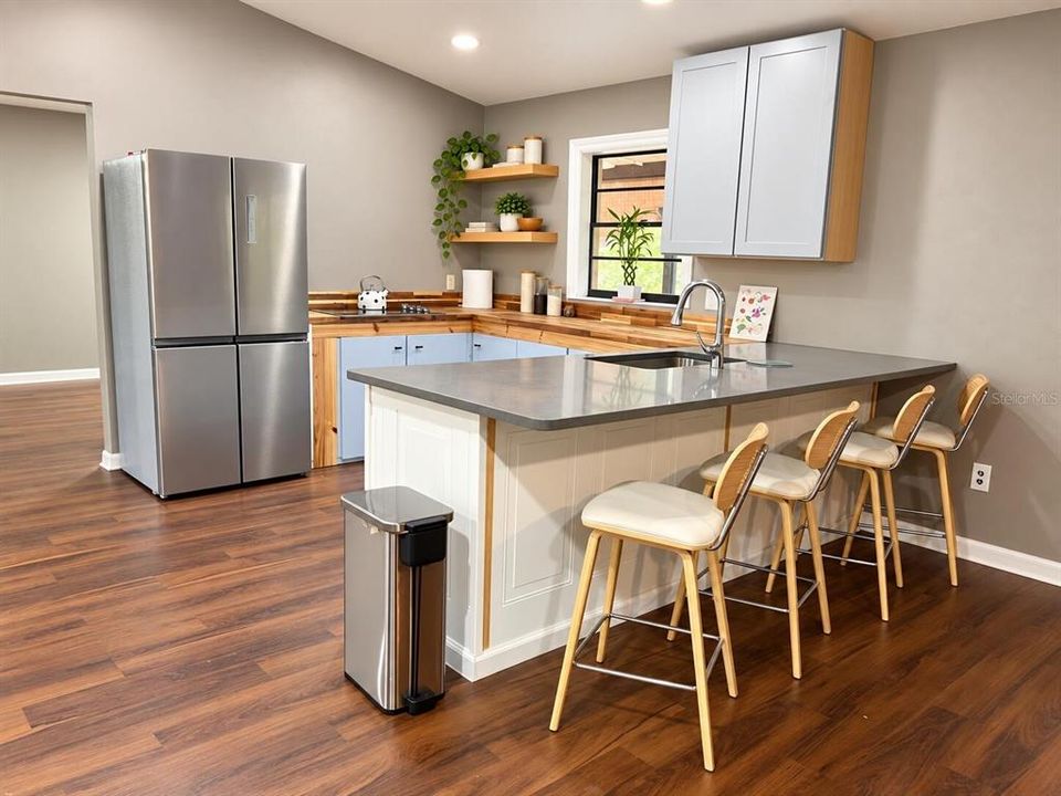 For Sale: $349,999 (3 beds, 2 baths, 1613 Square Feet)