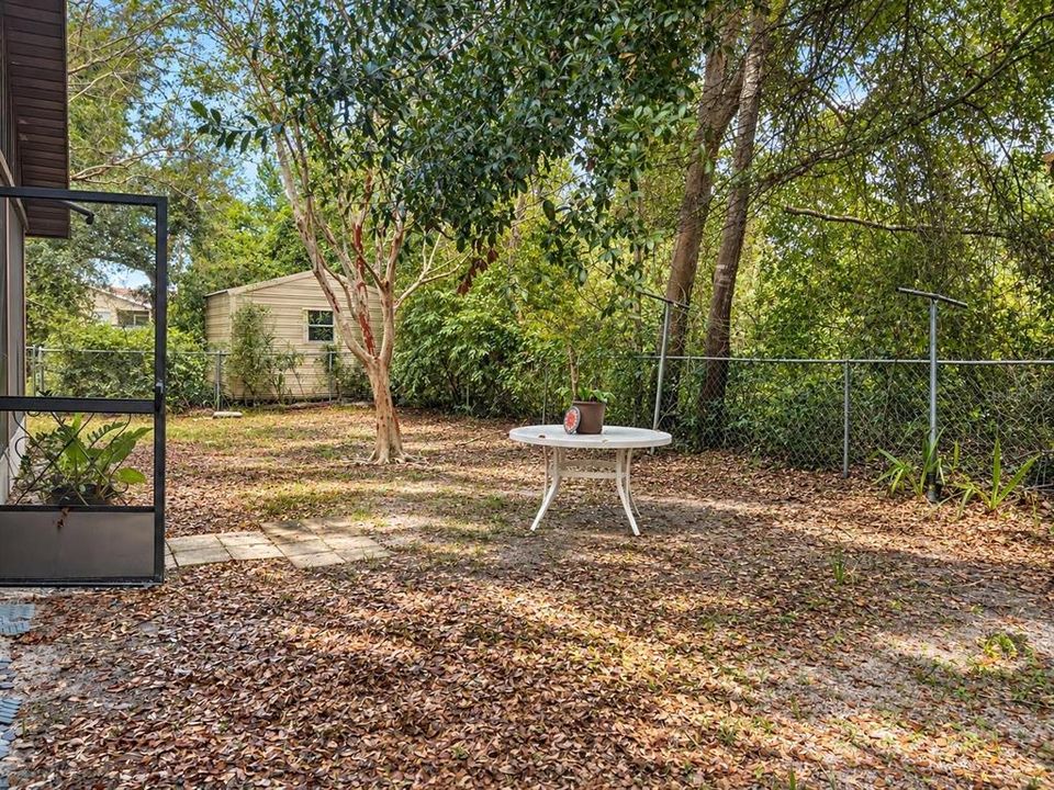For Sale: $349,999 (3 beds, 2 baths, 1613 Square Feet)