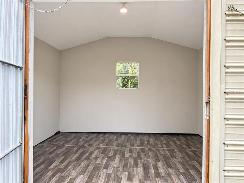 For Sale: $349,999 (3 beds, 2 baths, 1613 Square Feet)