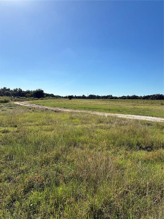 En Venta: $549,000 (22.36 acres)