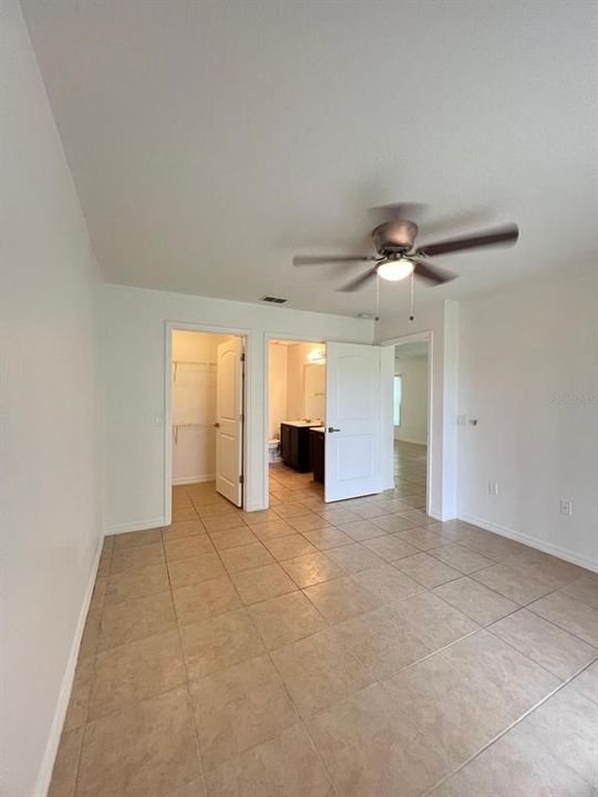 For Rent: $1,750 (3 beds, 2 baths, 1136 Square Feet)