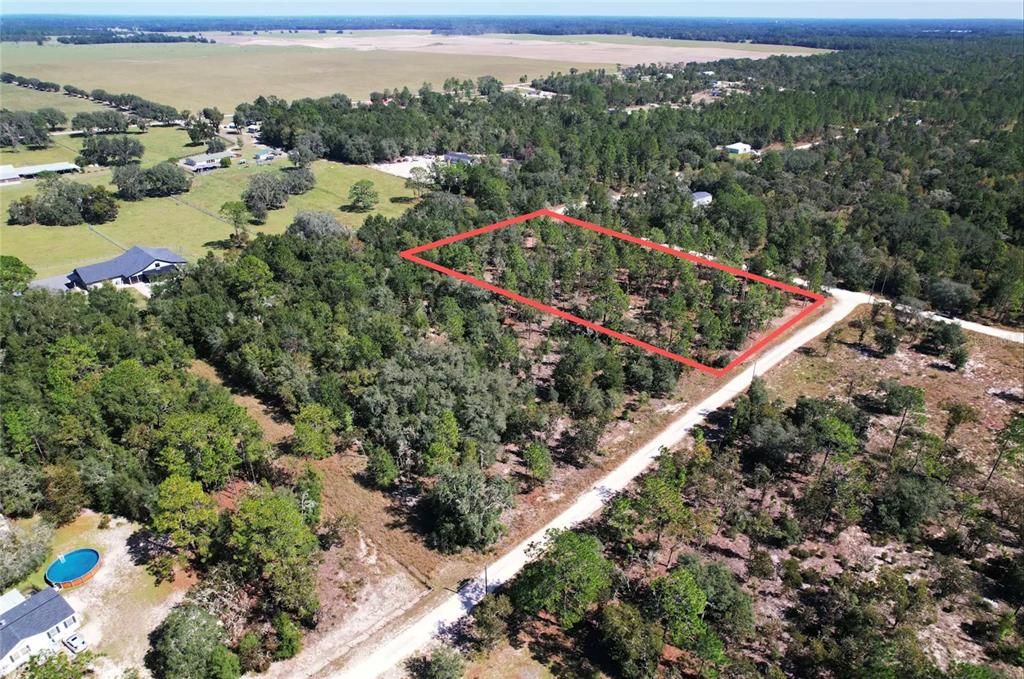 En Venta: $54,000 (2.51 acres)