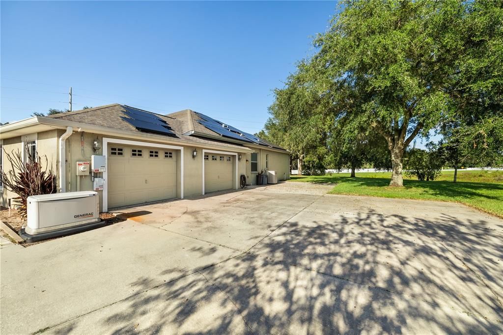 En Venta: $534,900 (4 camas, 3 baños, 2279 Pies cuadrados)