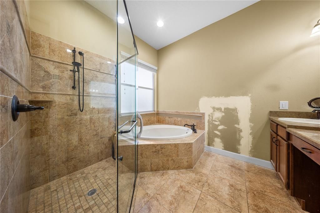 En Venta: $534,900 (4 camas, 3 baños, 2279 Pies cuadrados)