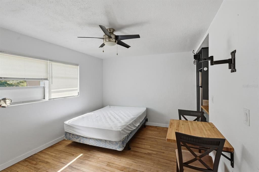 For Sale: $369,900 (0 beds, 0 baths, 1690 Square Feet)