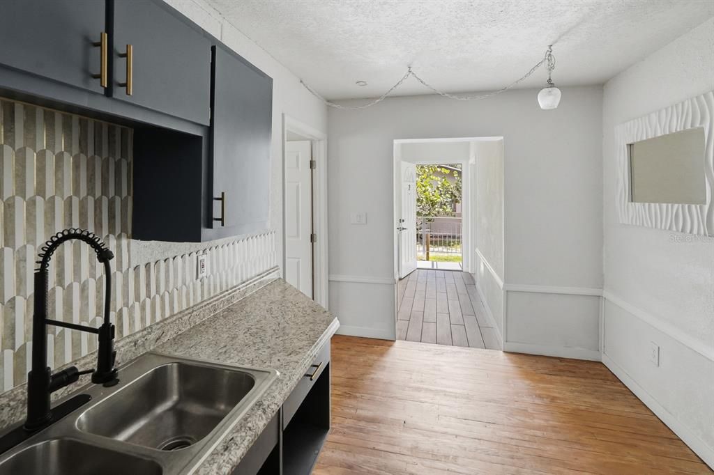For Sale: $369,900 (0 beds, 0 baths, 1690 Square Feet)