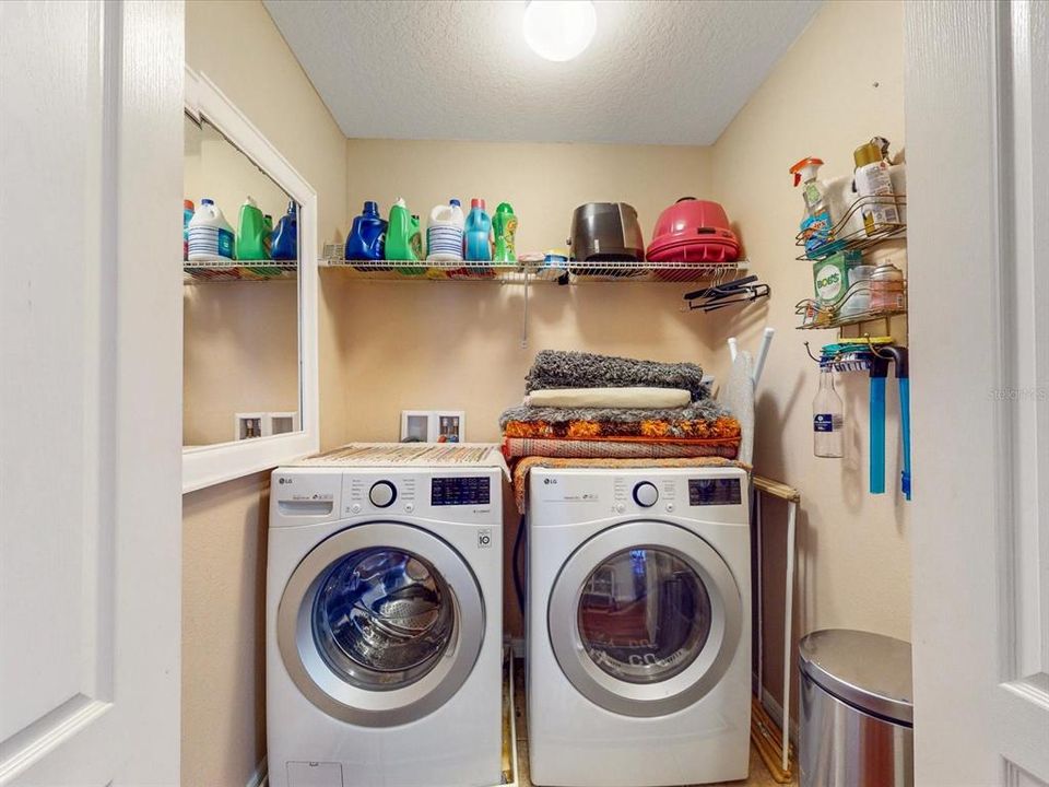 На продажу: $426,500 (4 спален, 2 ванн, 2199 Квадратных фут)